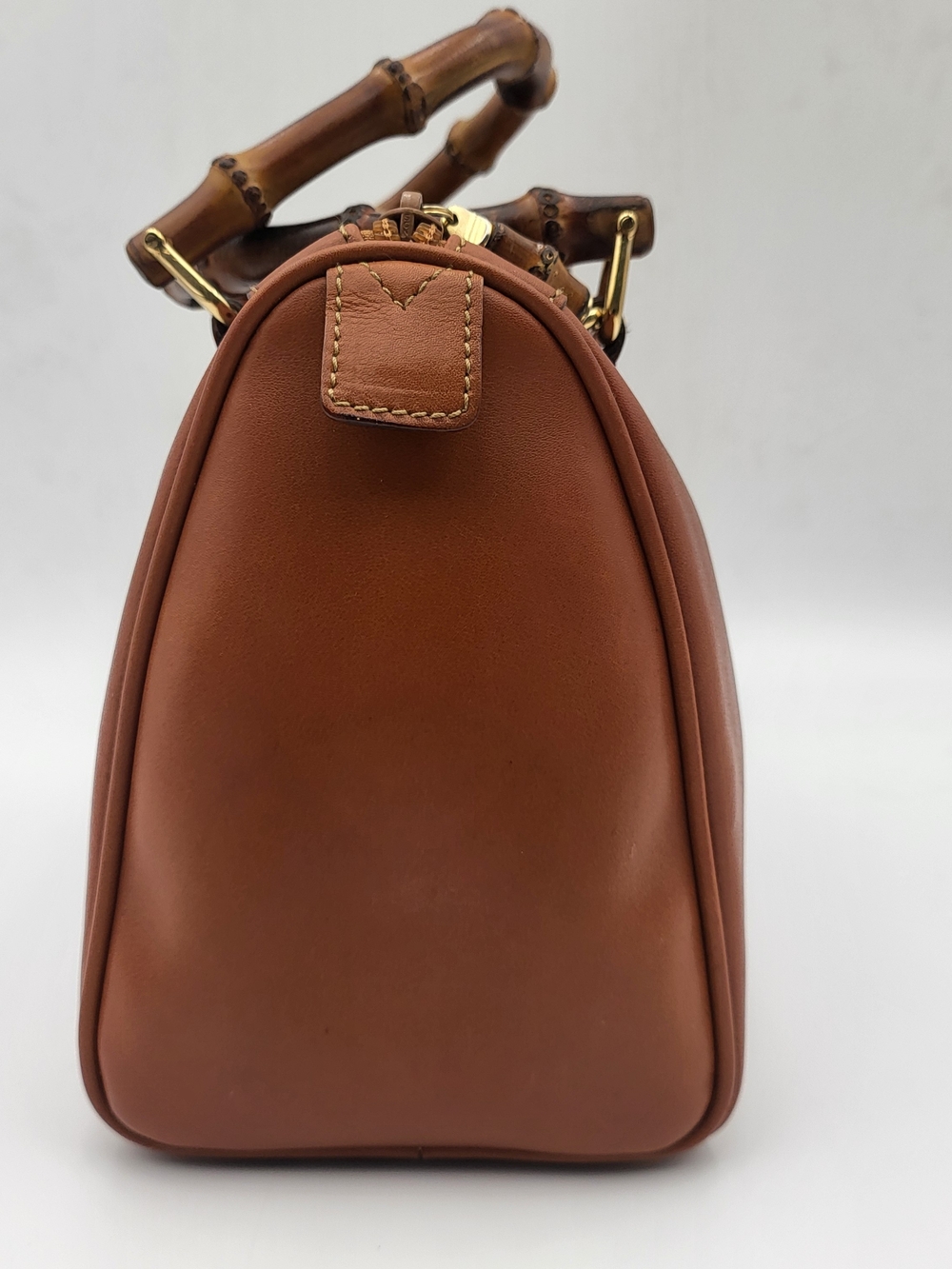 Gucci Bamboo Boston 25 Mini Bamboo Handle Calfskin Leather..Authentic !! - Picture 4 of 16